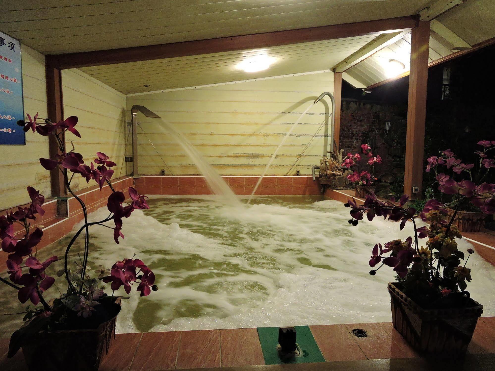 Longchi Hot-Spring Hotel Jiaoxi Luaran gambar